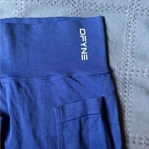 DFYNE Women's Blue Leggings